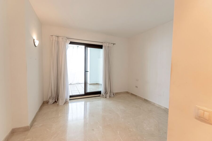 Agradable piso de 2 dormitorios en Estepona Amazing 2-bedroom apartment in Estepona Apartament inedit de 2 dormitoare în Estepona Sensationnel appartement de 2 chambres à Estepona