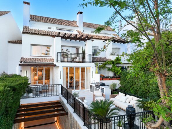 Villa jumelée de 5 chambres a Altos de Salamanca, Marbella