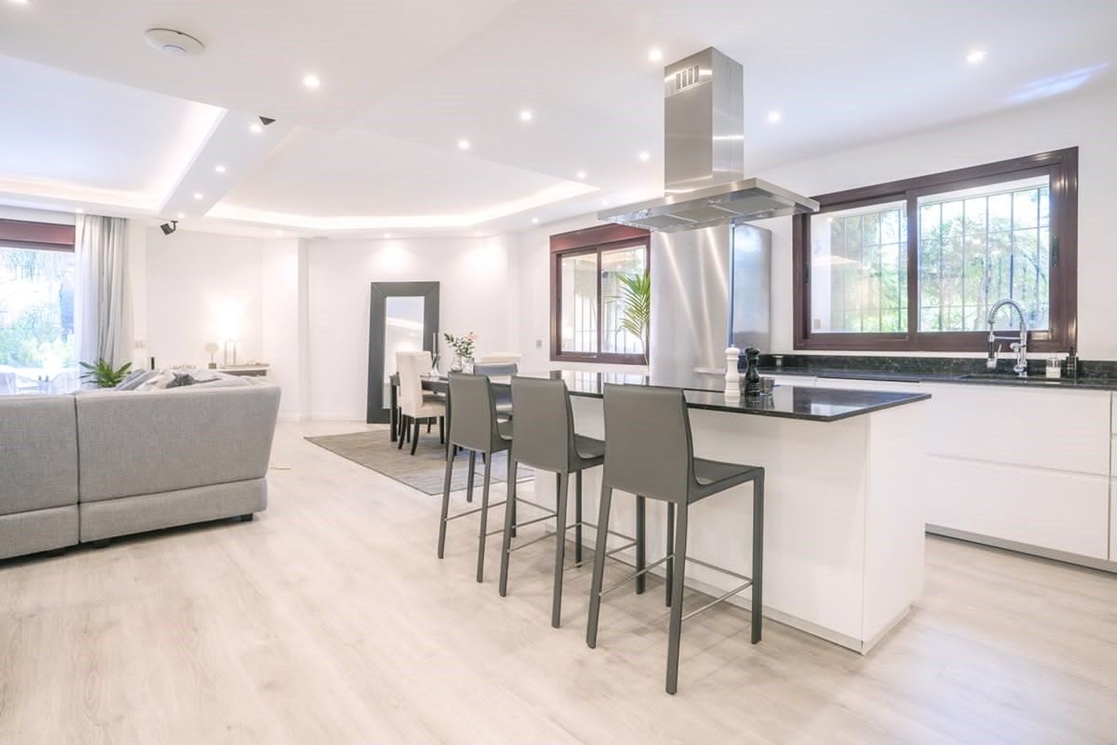 Villa 4 chambres à Jardines de las Lomas