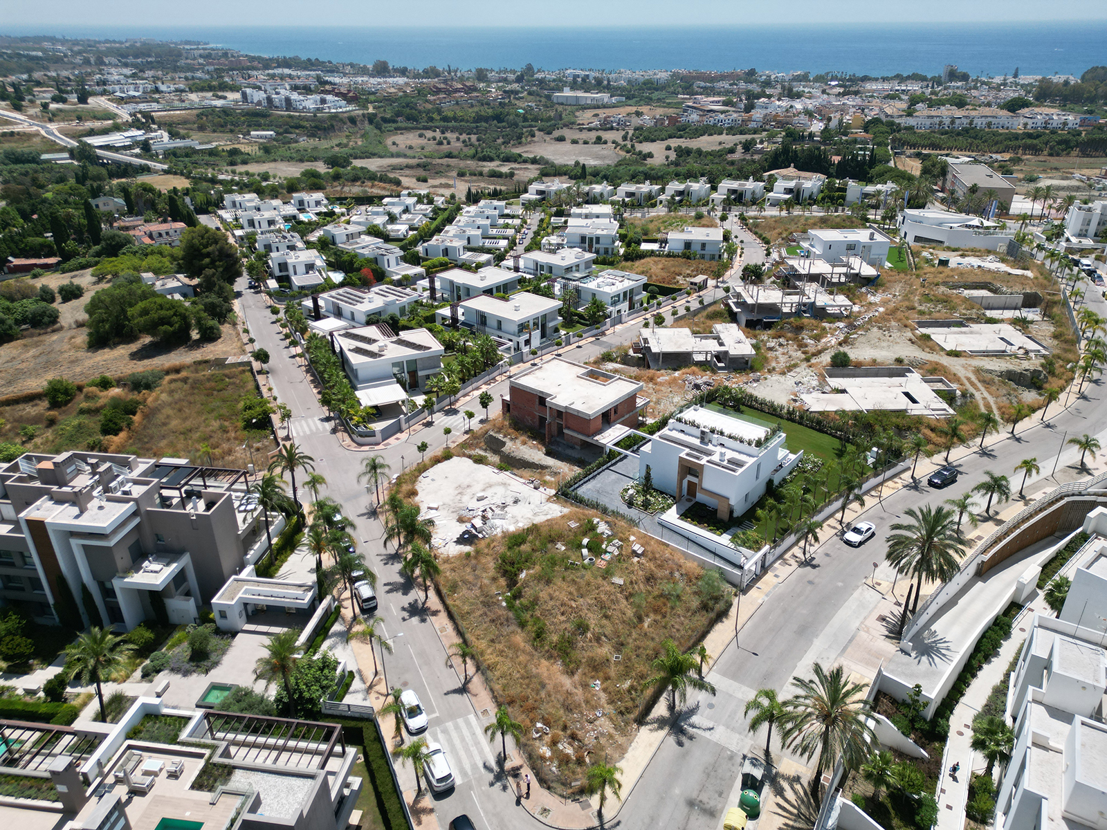 Terrain de 1 118 m² à vendre à Cancelada