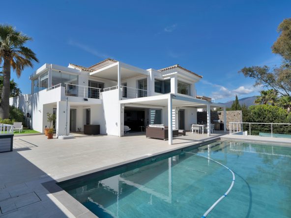 Villa de 4 chambres à Las Lomas de Nueva Andalucía